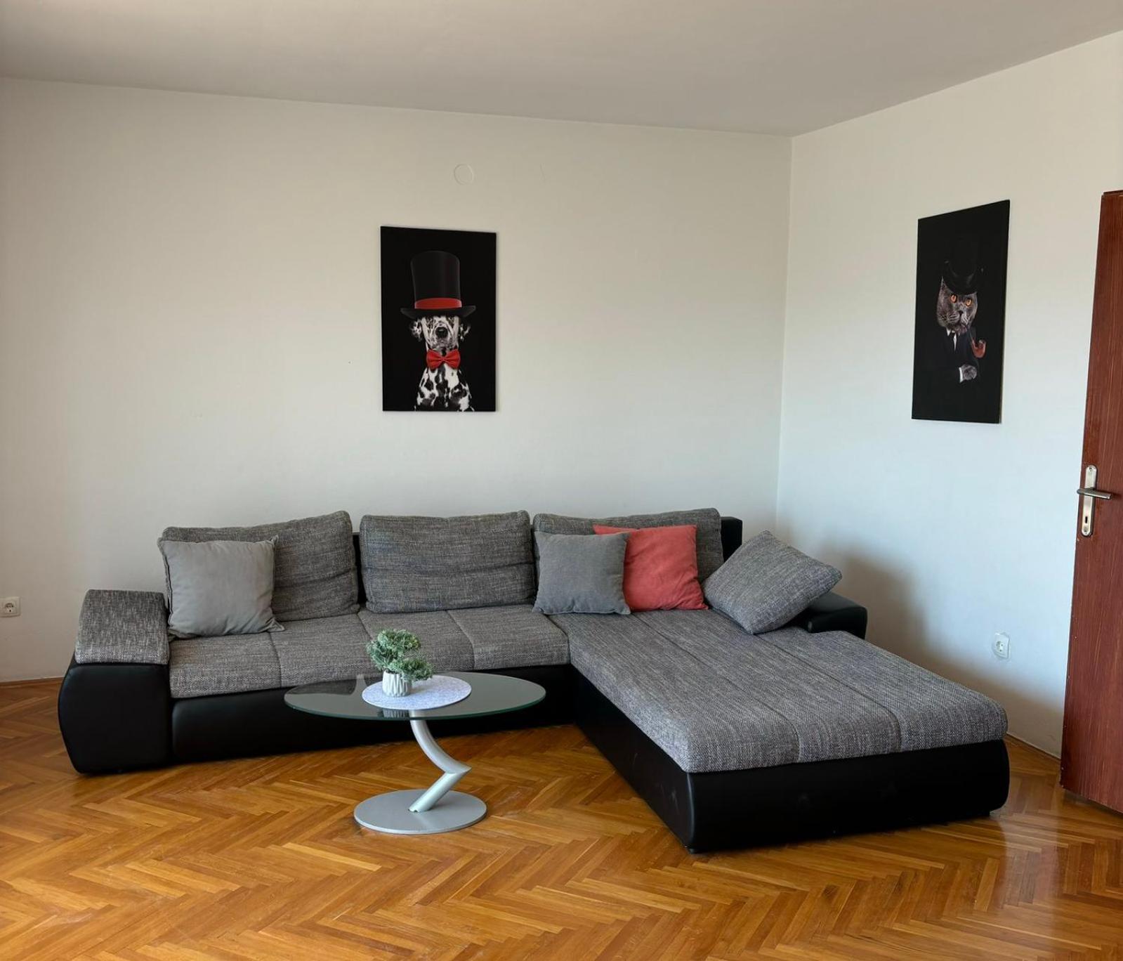 Helen Apartments ツリクヴェニツァ エクステリア 写真