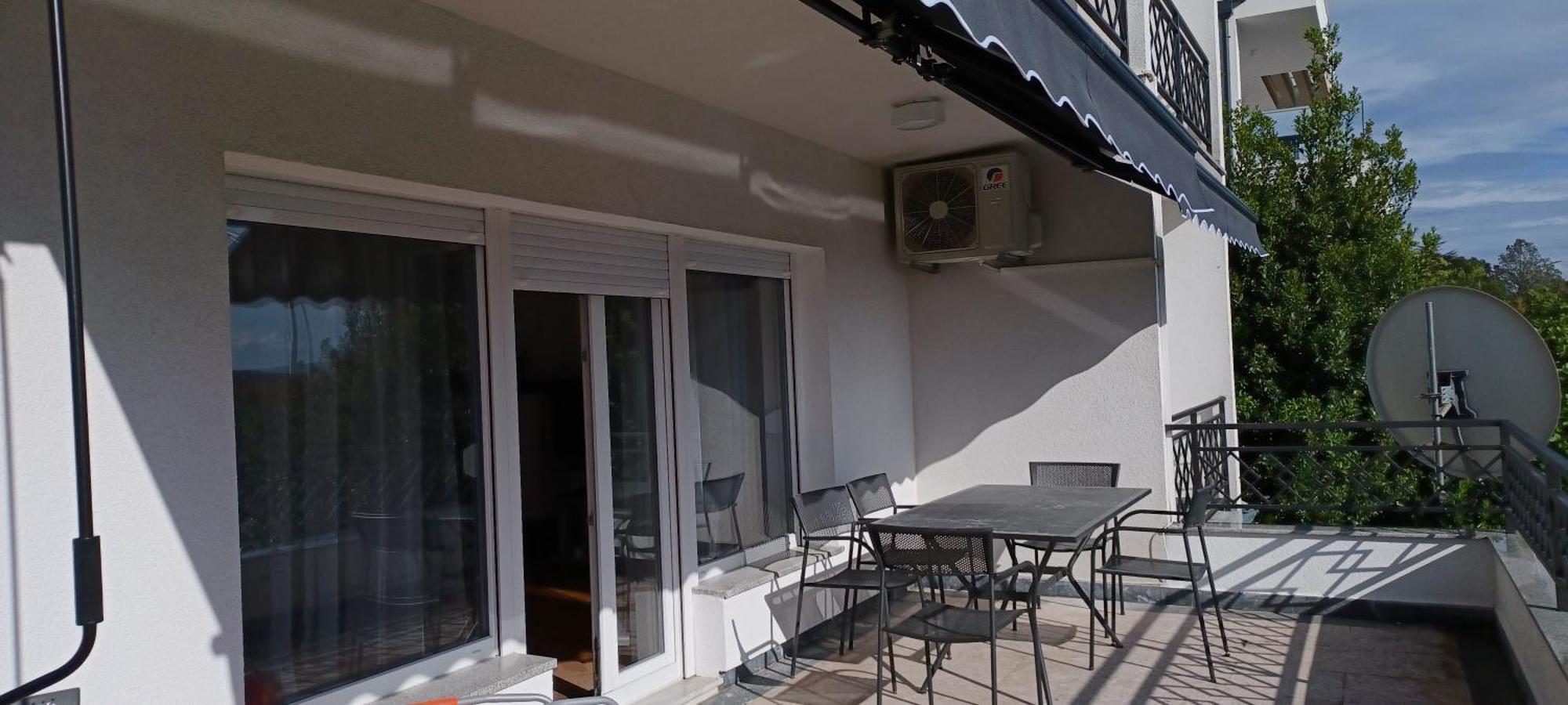 Helen Apartments ツリクヴェニツァ エクステリア 写真